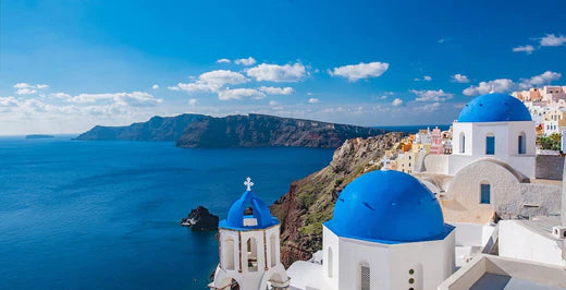 Travel-in-Greece-unusual-places-Santorini